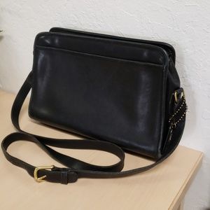 Coach Vintage Black Leather Crossbody Shoulder bag